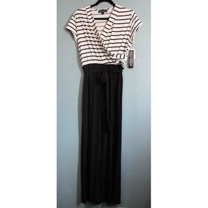 Short Sleeve Form-Fitting Jumpsuit